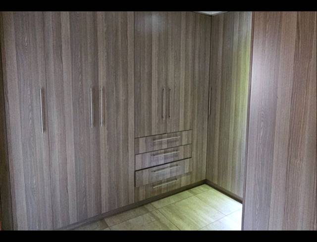 5 BEDROOM HOUSE FOR SALE IN SERALA VIEW
